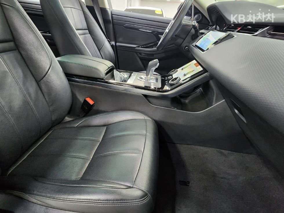 Land Rover New Range Rover Evoque2.0 P250 S - 24