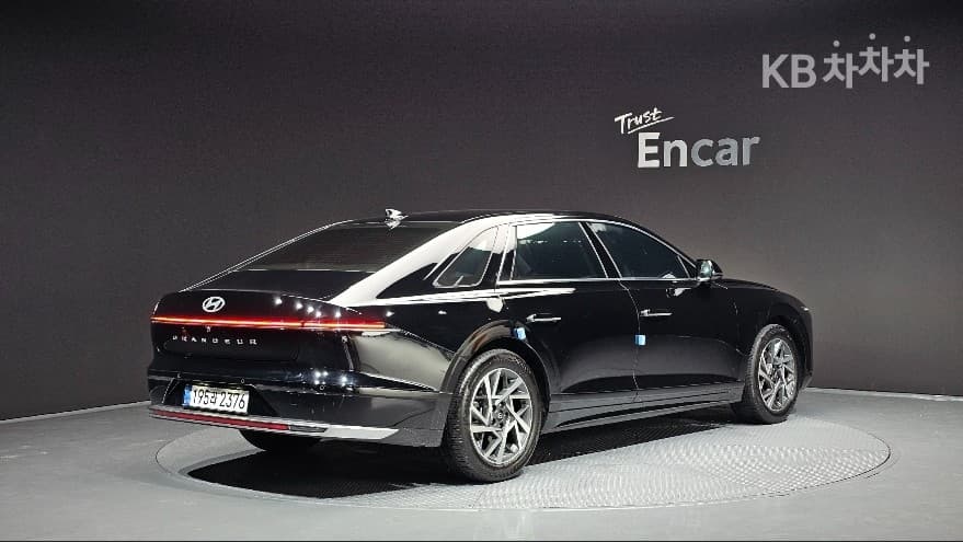 Хюндай Ди Всеново Grandeur (Azera)2.5L бензин 2WD Premium - 2