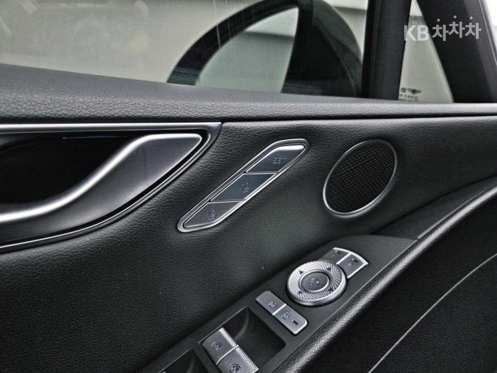 Genesis G80(RG3)2.5 Turbo Gasoline Direct Injection 2WD - 10