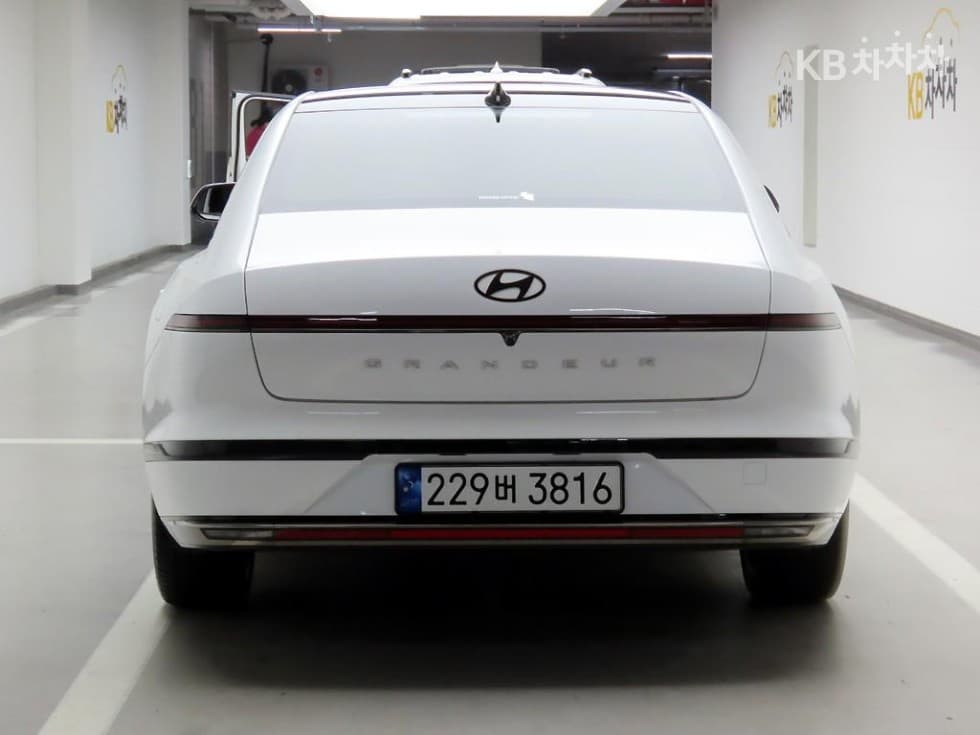 Hyundai The All New Grandeur (Azera) Hybrid1.6 Turbo Gasoline Calligraphy - 3