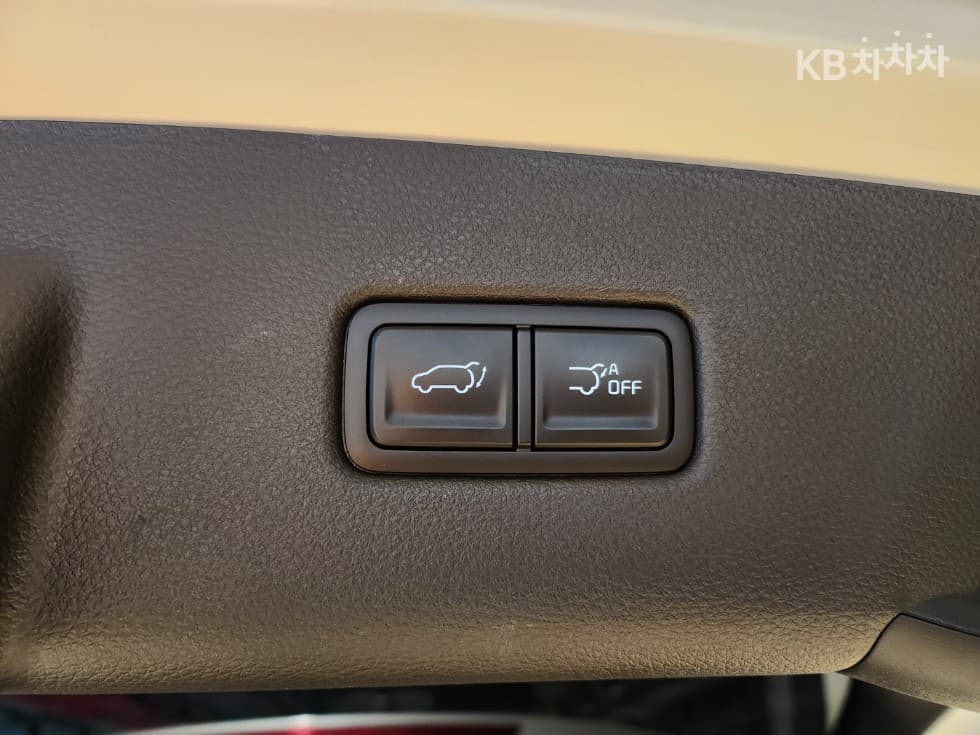 Киа Канивал 4-то поколениеD2.2 7-местен (Лимузин) Signature - 25