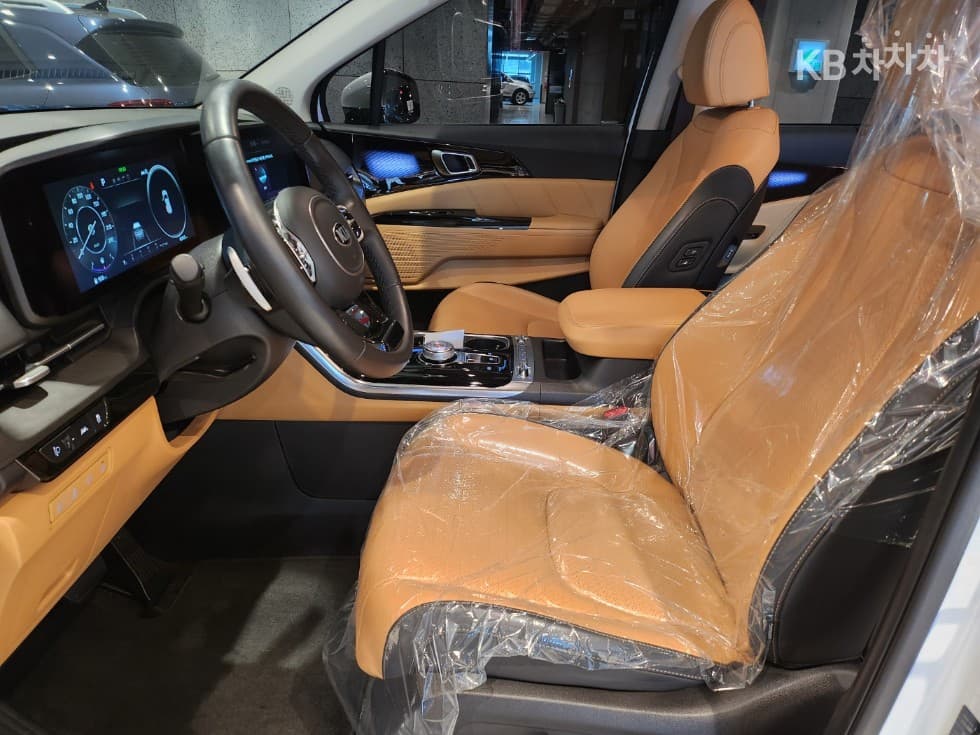 Киа Канивал 4-то поколениеD2.2 7-местен (Лимузин) Signature - 7