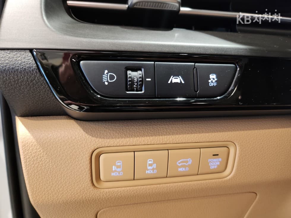 Киа Канивал 4-то поколениеD2.2 7-местен (Лимузин) Signature - 19