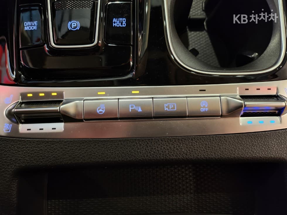 Киа Канивал 4-то поколениеD2.2 7-местен (Лимузин) Signature - 18