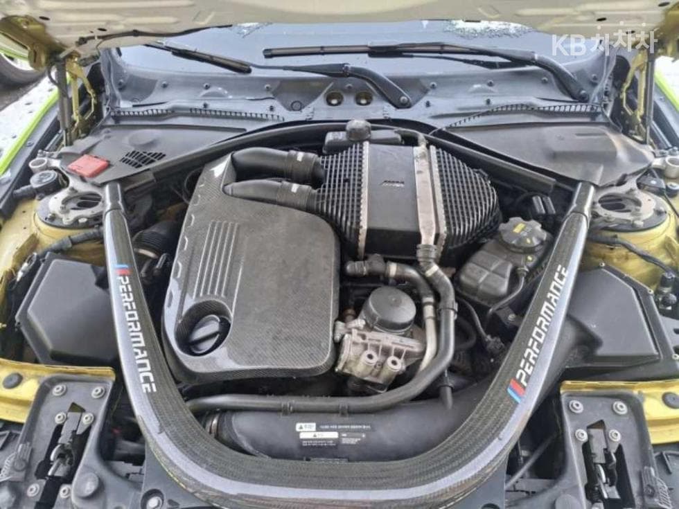 BMW M시리즈M4 Coupe F82 - 11