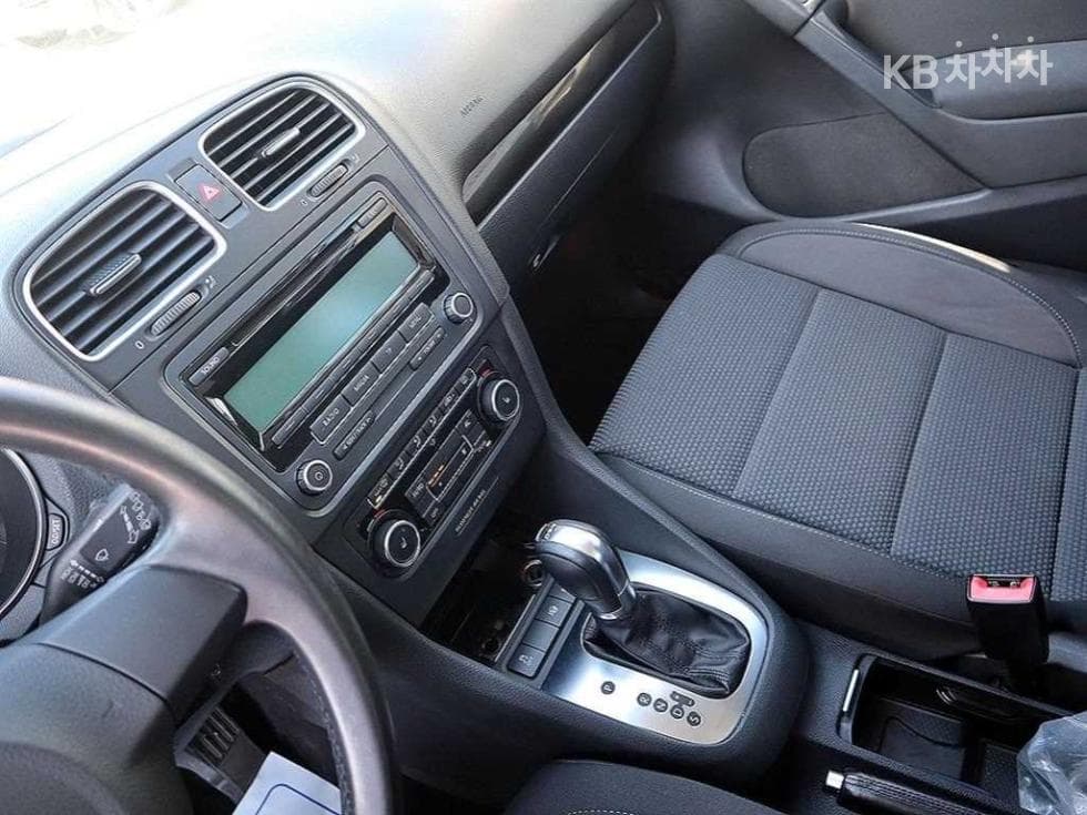 Volkswagen Golf2.0 Turbo Diesel Injection MK6 - 10