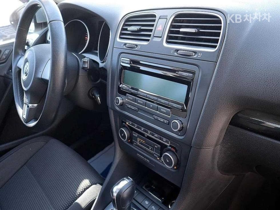 Volkswagen Golf2.0 Turbo Diesel Injection MK6 - 11