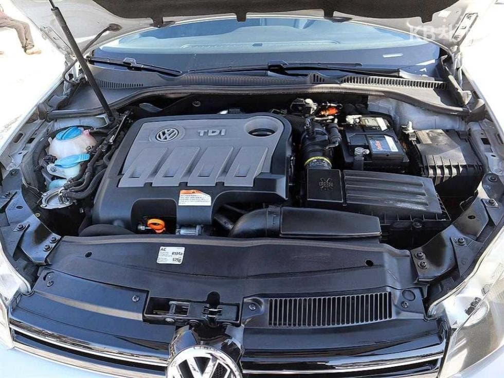 Volkswagen Golf2.0 Turbo Diesel Injection MK6 - 18