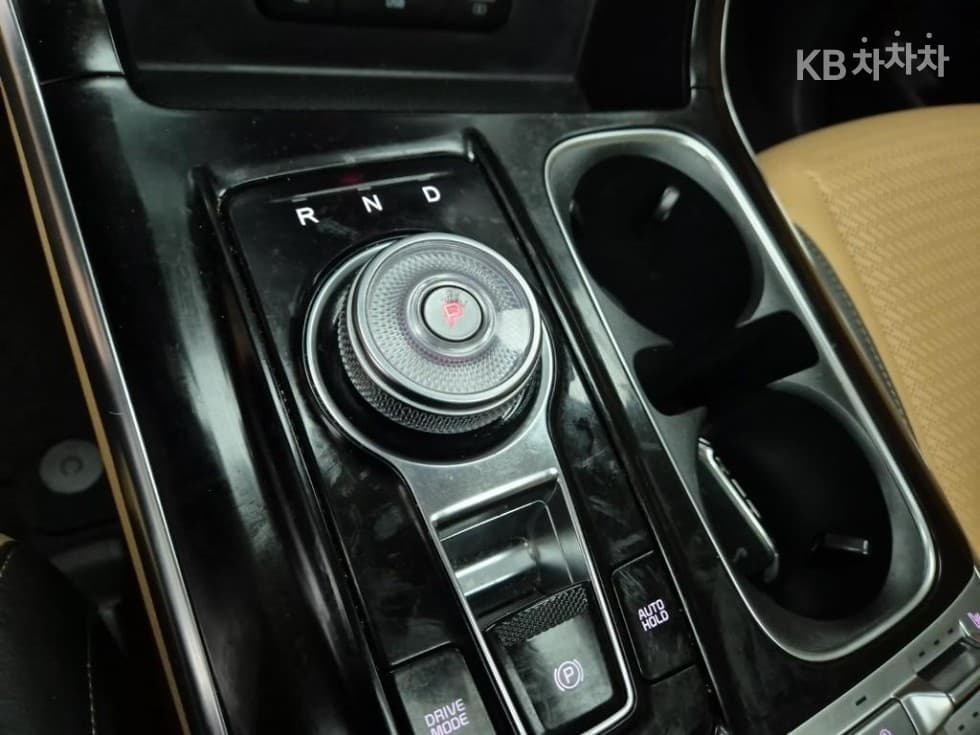 Киа Канивал 4-то поколениеD2.2 9-местен Noblesse - 8