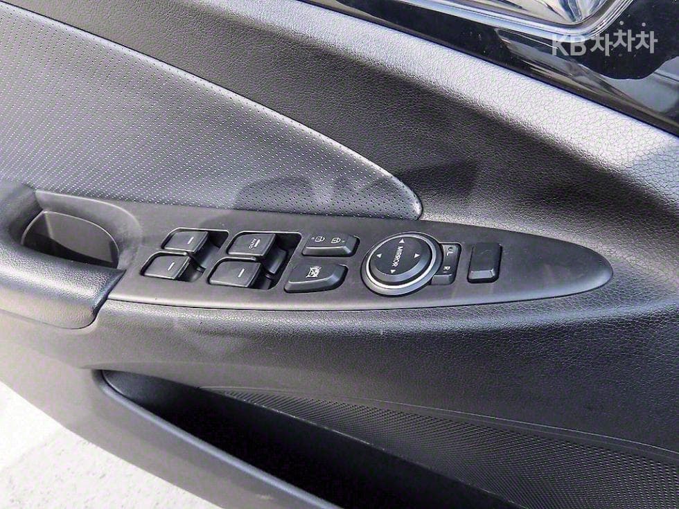 Hyundai YFSonataY20 Premiere Standard - 11