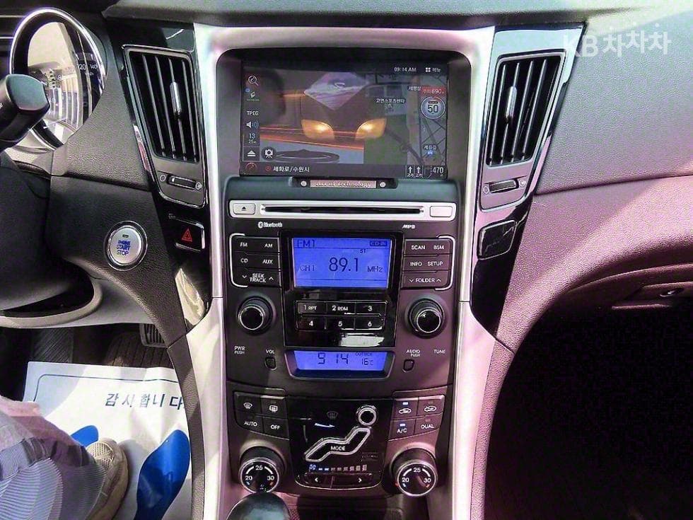 Hyundai YFSonataY20 Premiere Standard - 14