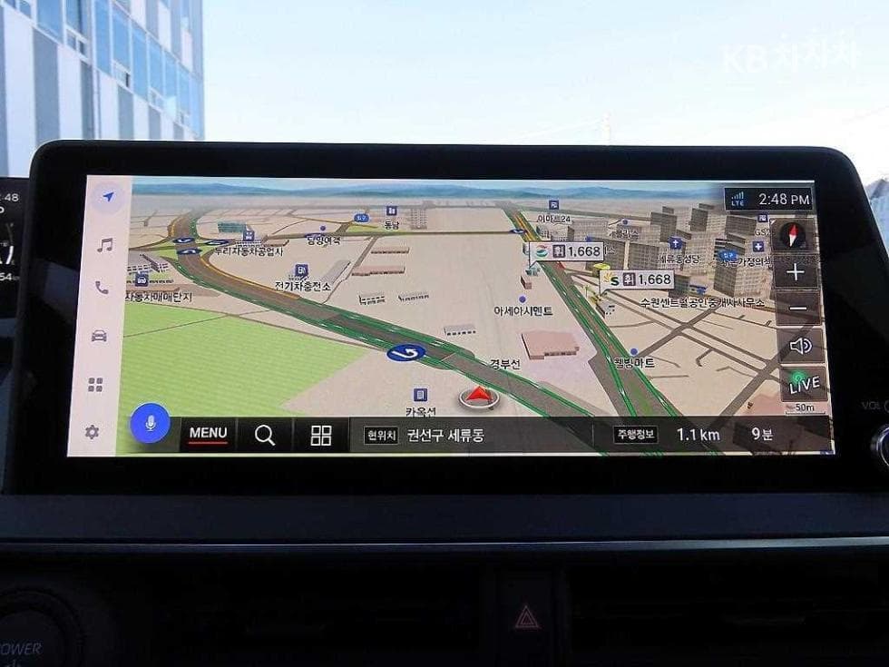 Toyota Prius(XW60)2.0 HEV LE - 15