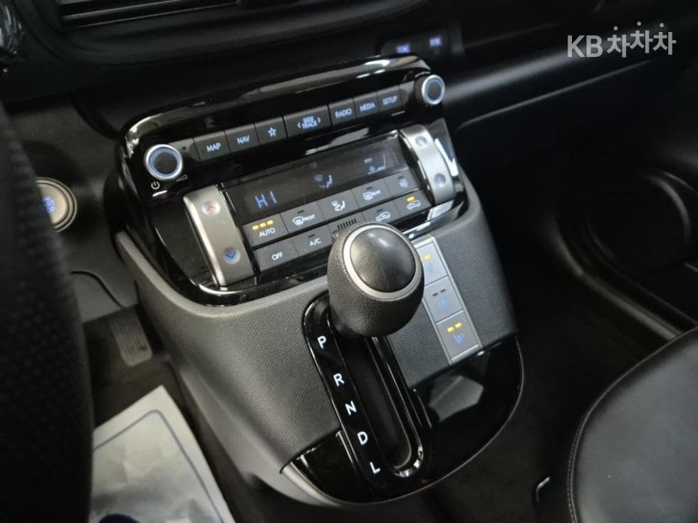 Хюндай Каспър1.0 Турбо Бензин Смарт - 8