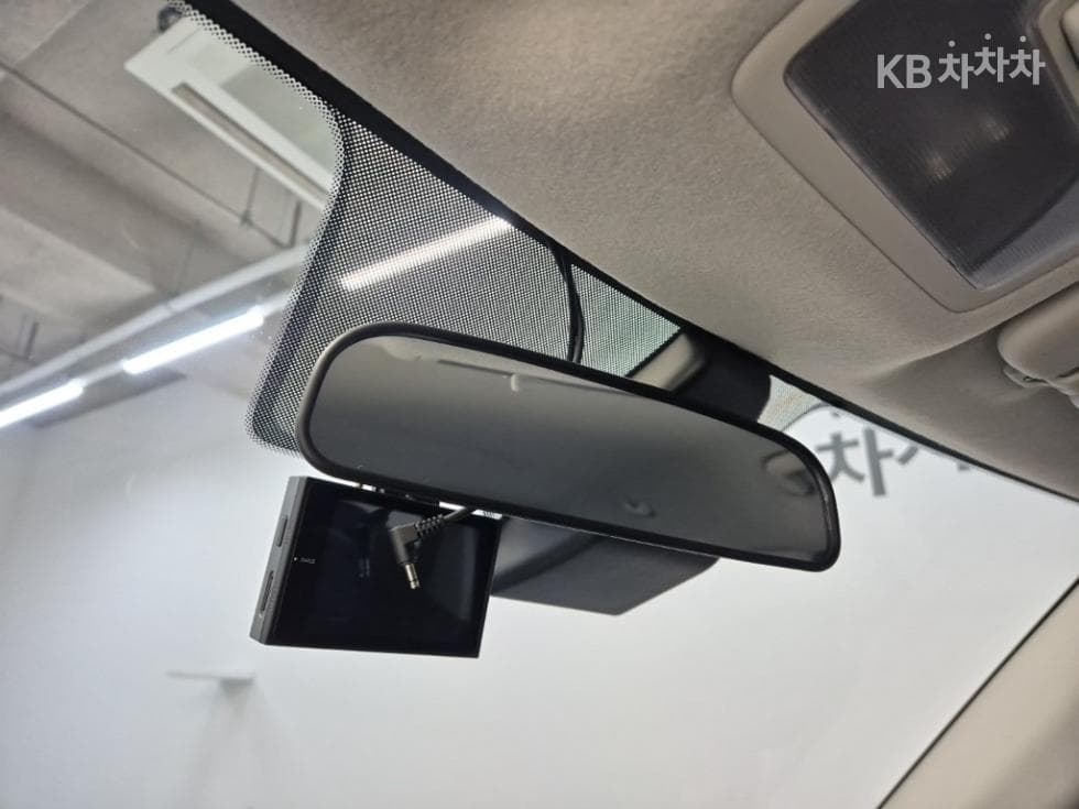 Хюндай Каспър1.0 Турбо Бензин Смарт - 16