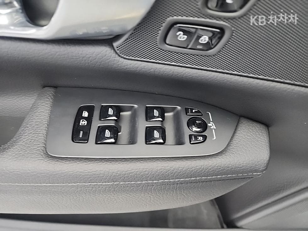 Volvo S90 Второ поколениеT5 Momentum - 17