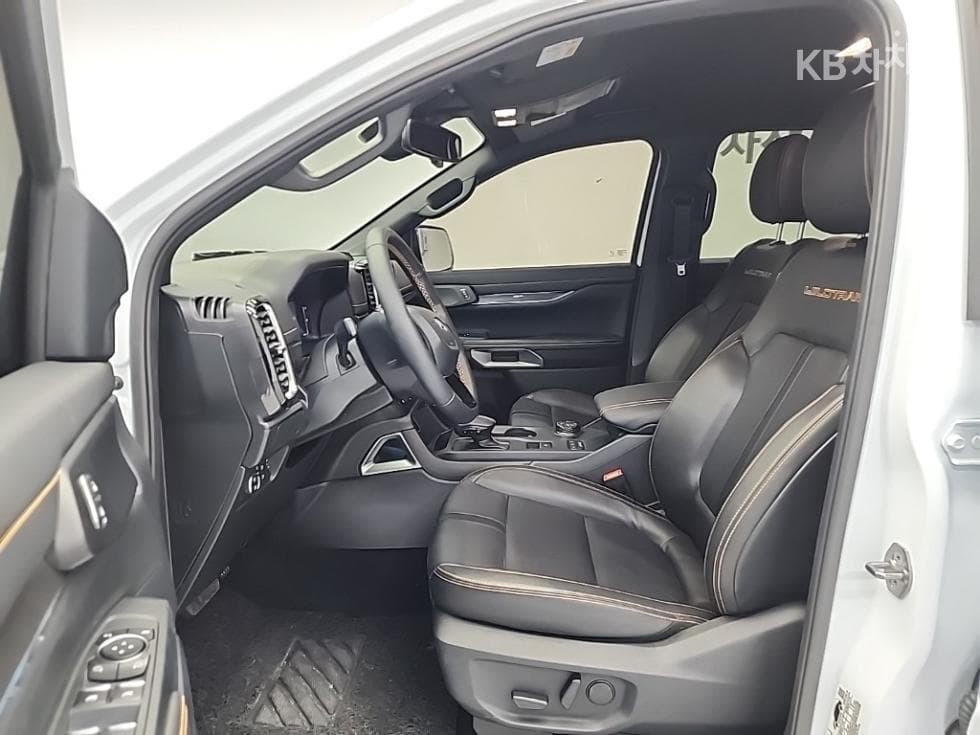 Форд 레Местен저 4-то поколение2.0 와일드트랙 - 10