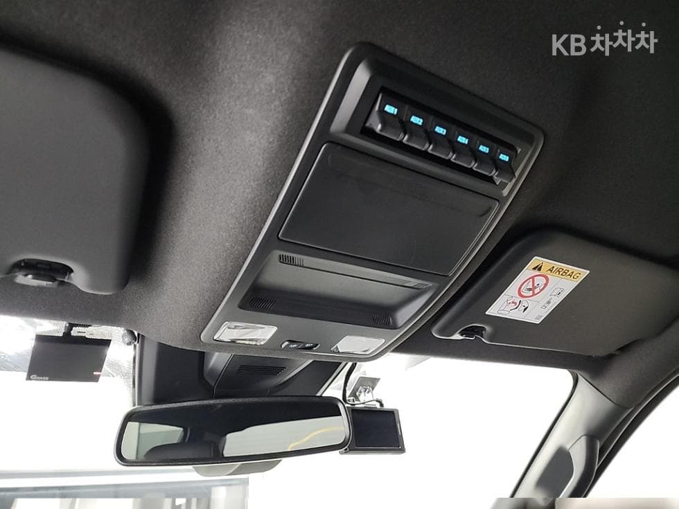 Форд 레Местен저 4-то поколение2.0 와일드트랙 - 14