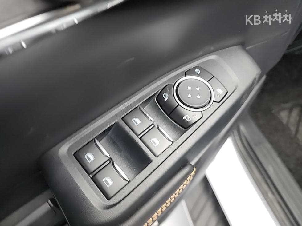 Форд 레Местен저 4-то поколение2.0 와일드트랙 - 17