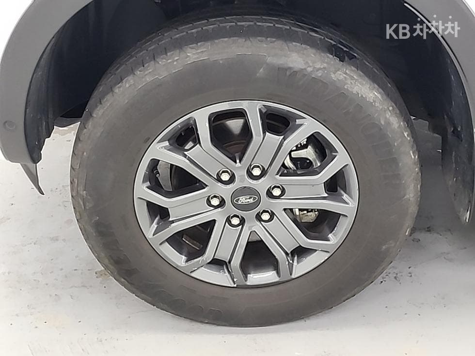 Форд 레Местен저 4-то поколение2.0 와일드트랙 - 19