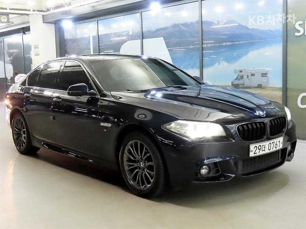 BMW New5 Series 528i M Air로 Dynamic F10 - Image 1