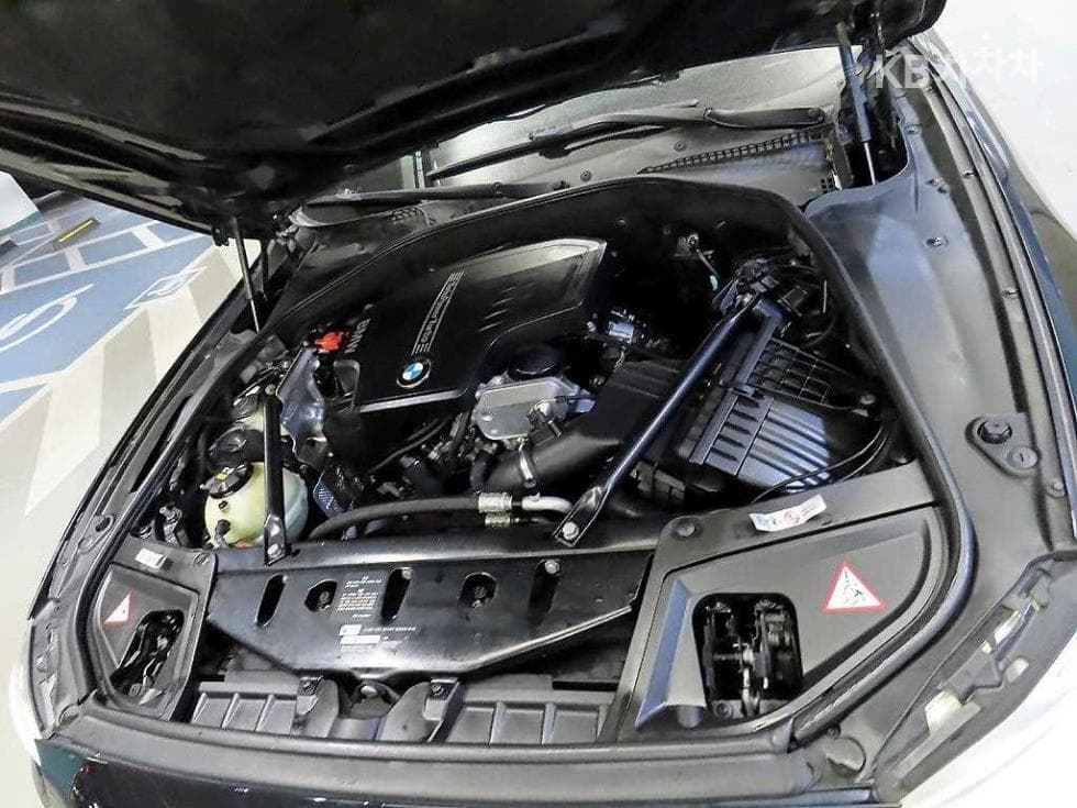 BMW New5 Series528i M Air로 Dynamic F10 - 19
