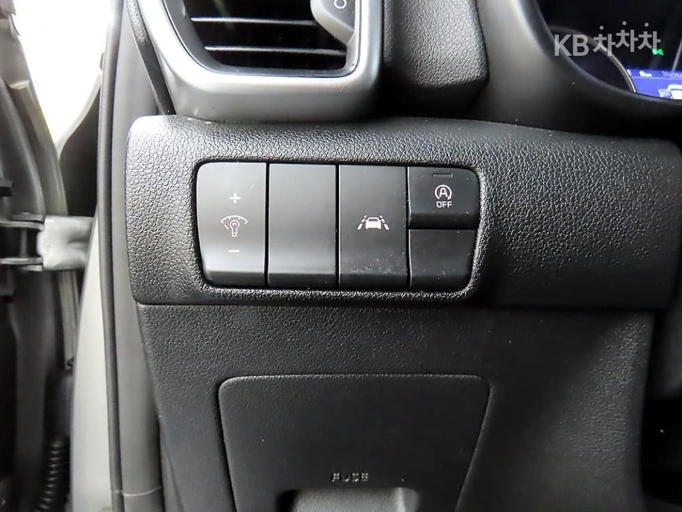 Киа Sportage 더 볼드2.0 Дизел 2WD Тренди - 12
