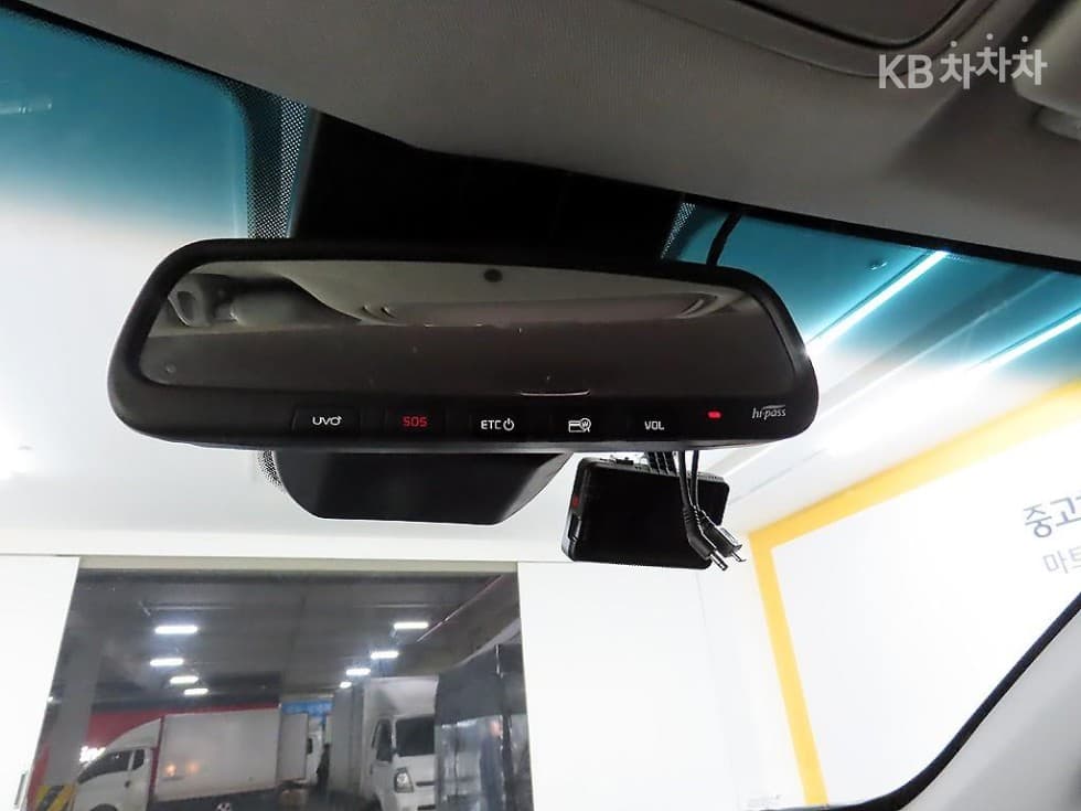 Киа Sportage 더 볼드2.0 Дизел 2WD Тренди - 16