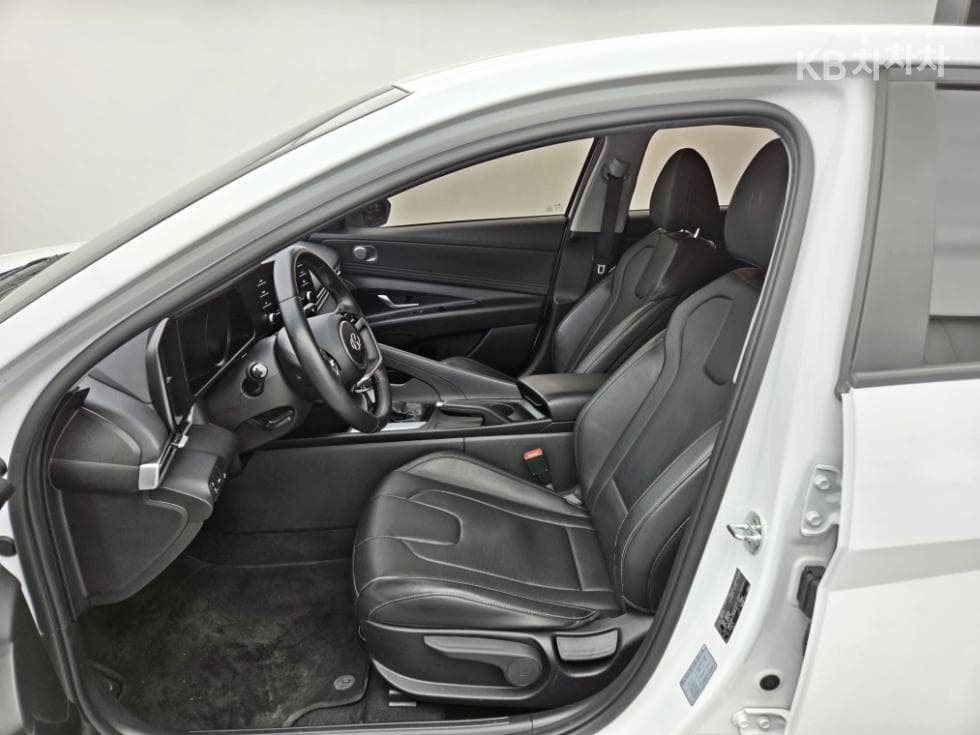 Hyundai All New Avante (Elantra)(CN7)1.6 Gasoline Modern - 14