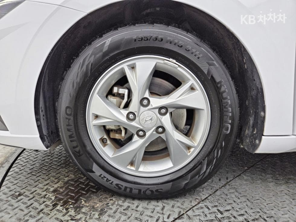 Hyundai All New Avante (Elantra)(CN7)1.6 Gasoline Modern - 19