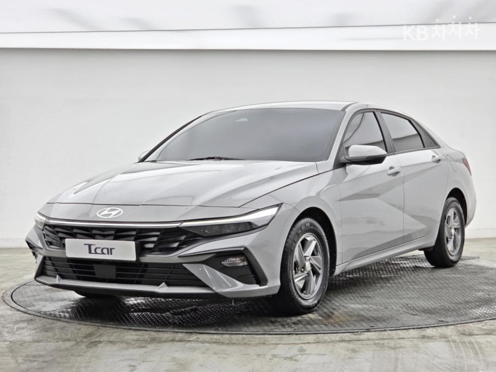 Hyundai The New (facelift) Avante (Elantra) (CN7) 1.6 Gasoline Smart - Image 1