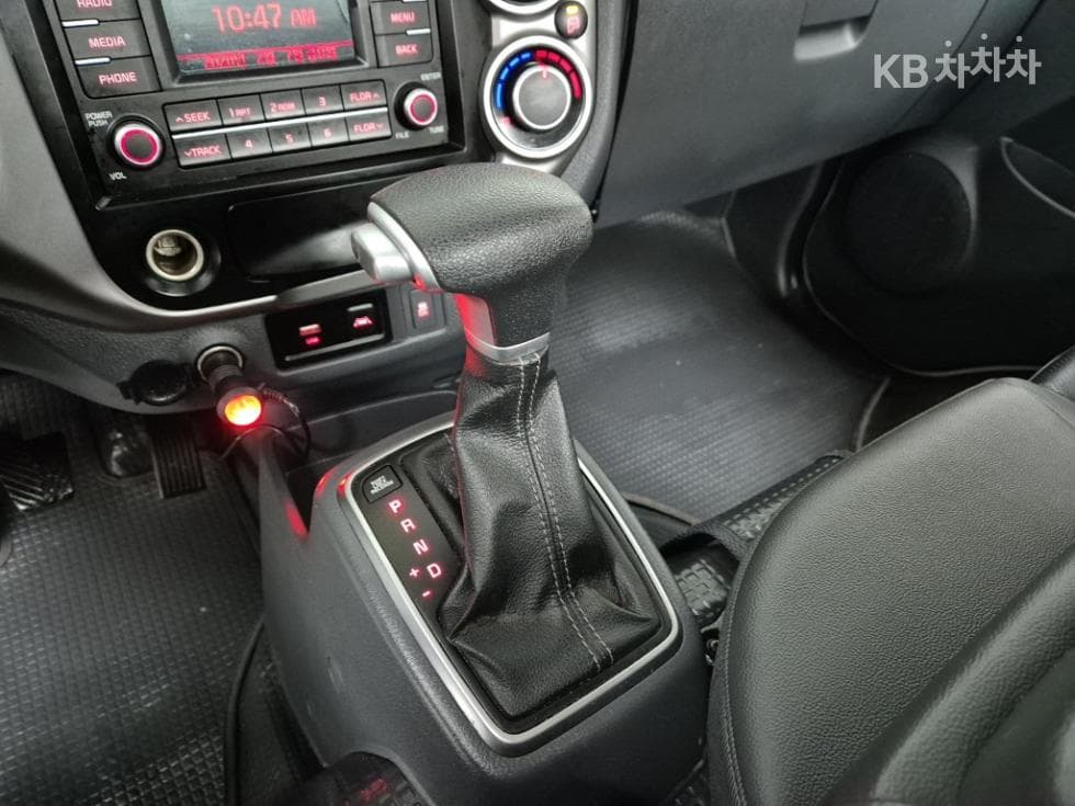 Киа The New (фейслифт) Бонго 3 (лек)1 тон Королевска кабина Удължено междуосие 2WD L Базов - 7