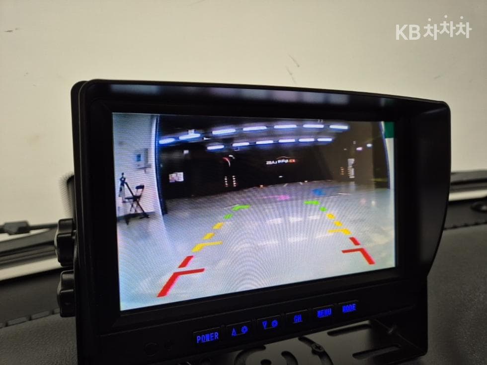 Киа The New (фейслифт) Бонго 3 (лек)1 тон Королевска кабина Удължено междуосие 2WD L Базов - 11