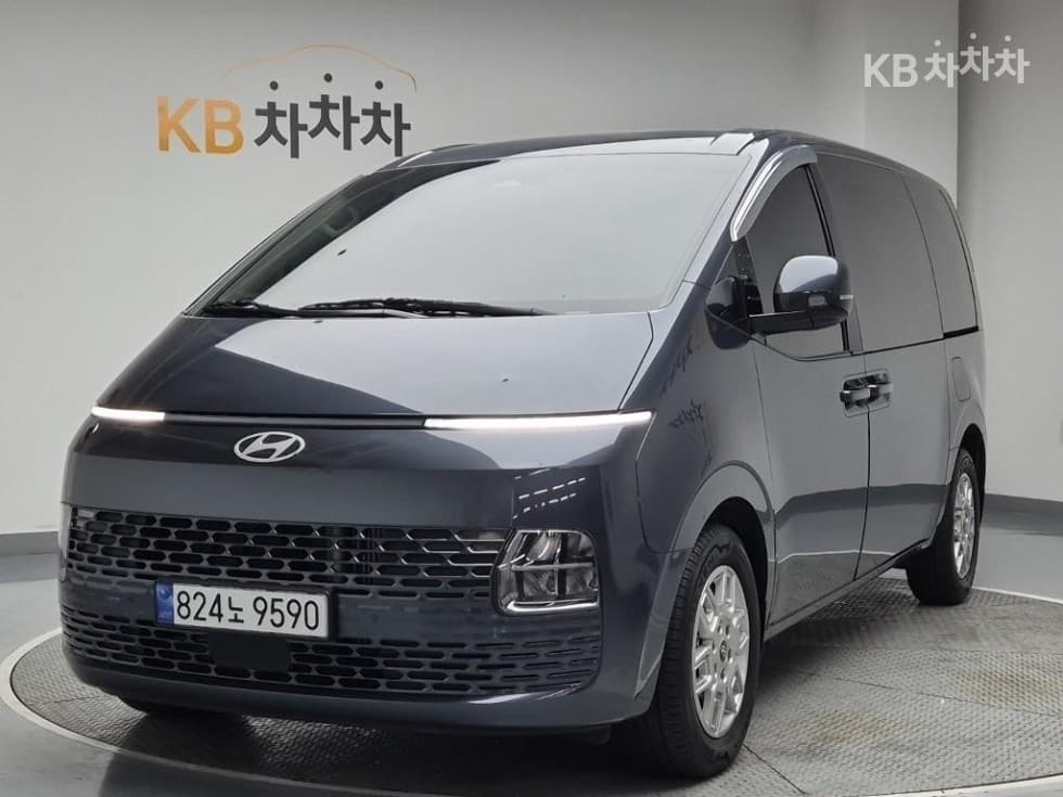 Хюндай Staria 하이브이드 1.6 Турбо Бензин Cargo 3Местен승 Modern - Image 1
