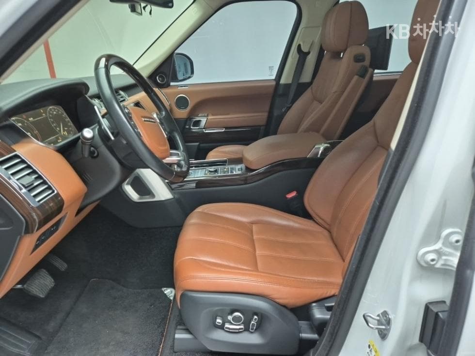 Land Rover Нов Range Rover4.4 SDV8 Автобиография L405 - 11