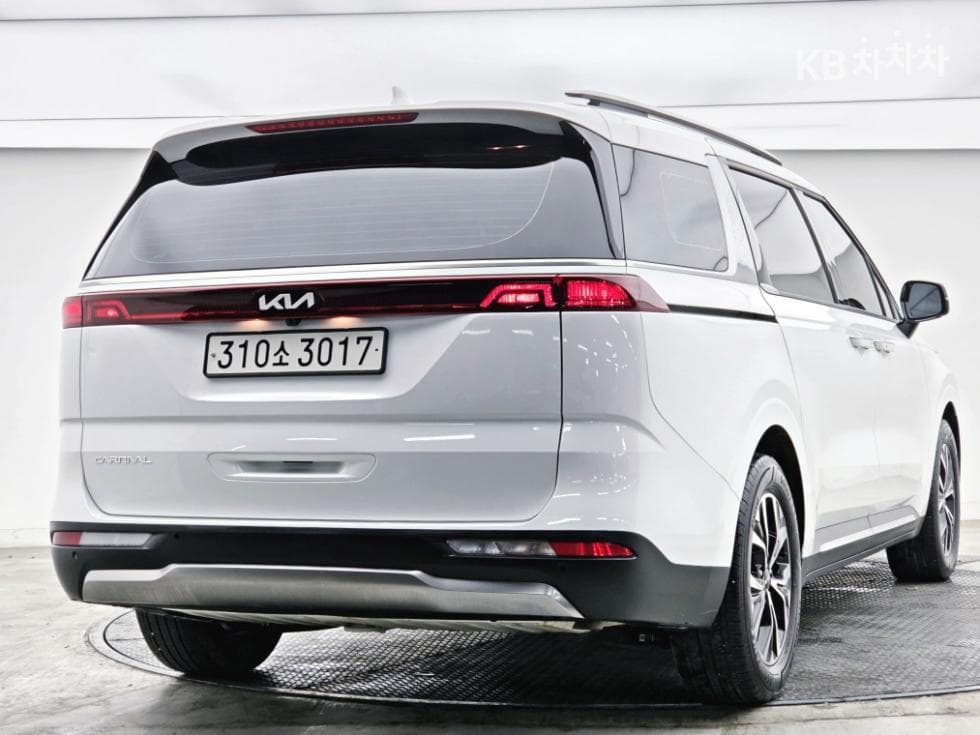 Kia Carnival 4th generationG3.5 GDI 9-seater Noblesse - 3