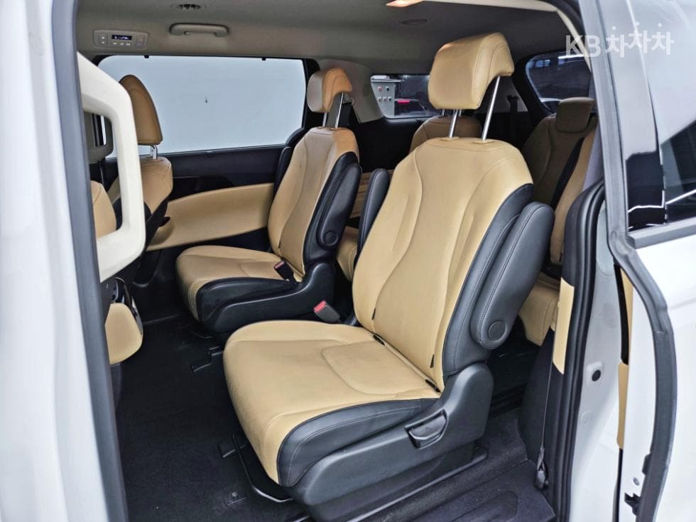 Kia Carnival 4th generationG3.5 GDI 9-seater Noblesse - 6