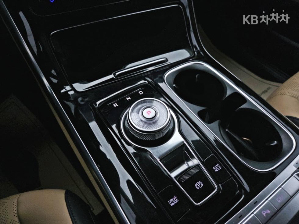 Kia Carnival 4th generationG3.5 GDI 9-seater Noblesse - 9