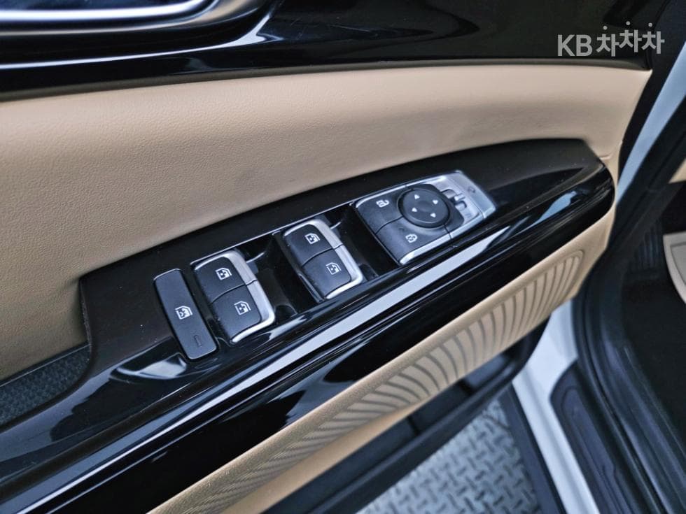 Kia Carnival 4th generationG3.5 GDI 9-seater Noblesse - 10