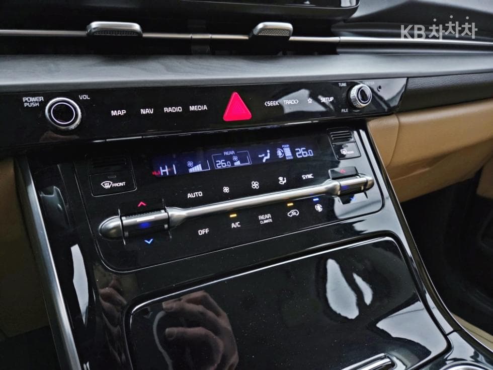 Kia Carnival 4th generationG3.5 GDI 9-seater Noblesse - 14