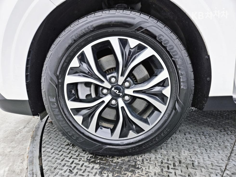 Kia Carnival 4th generationG3.5 GDI 9-seater Noblesse - 22