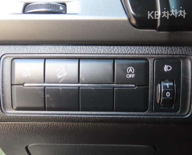 КейДжи Мобилити The New (фейслифт) Rexton Sports Khan2.2 4x4 Престиж - 17