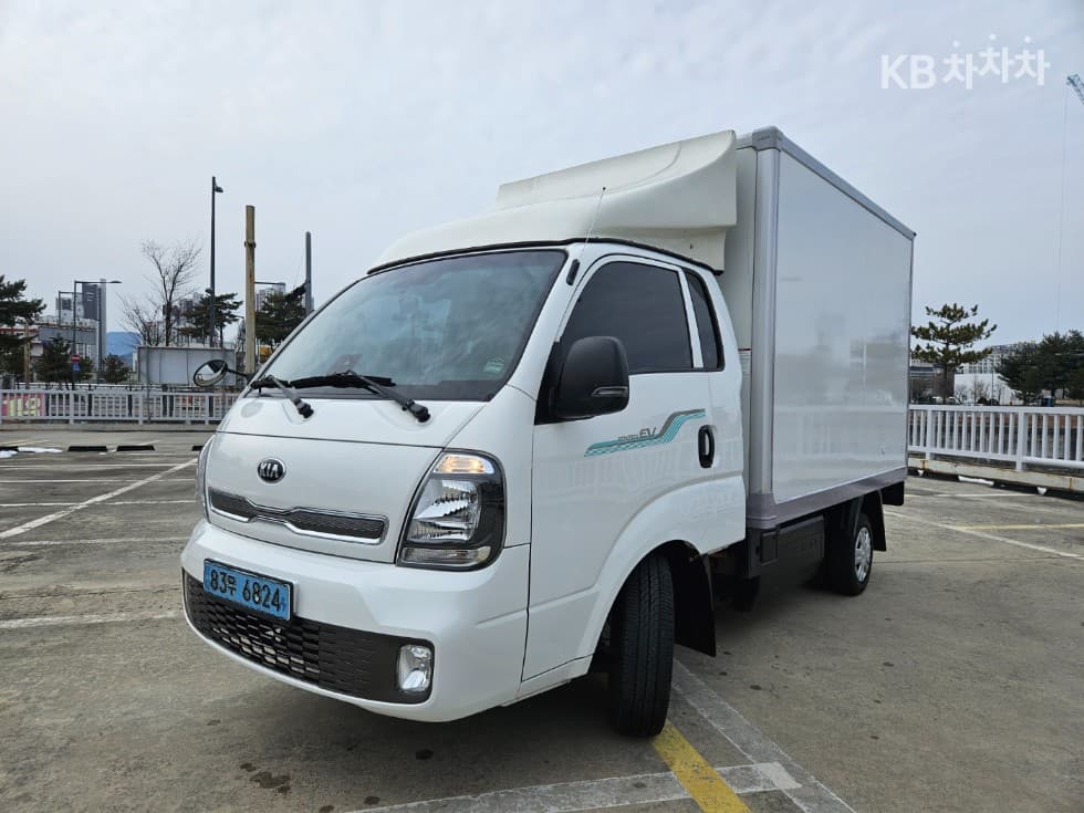 Киа The New (фейслифт) Бонго 3 (лек) EV Box Truck 1 тон Plus형 Королевска кабина Удължено междуосие Стандартен - Image 1