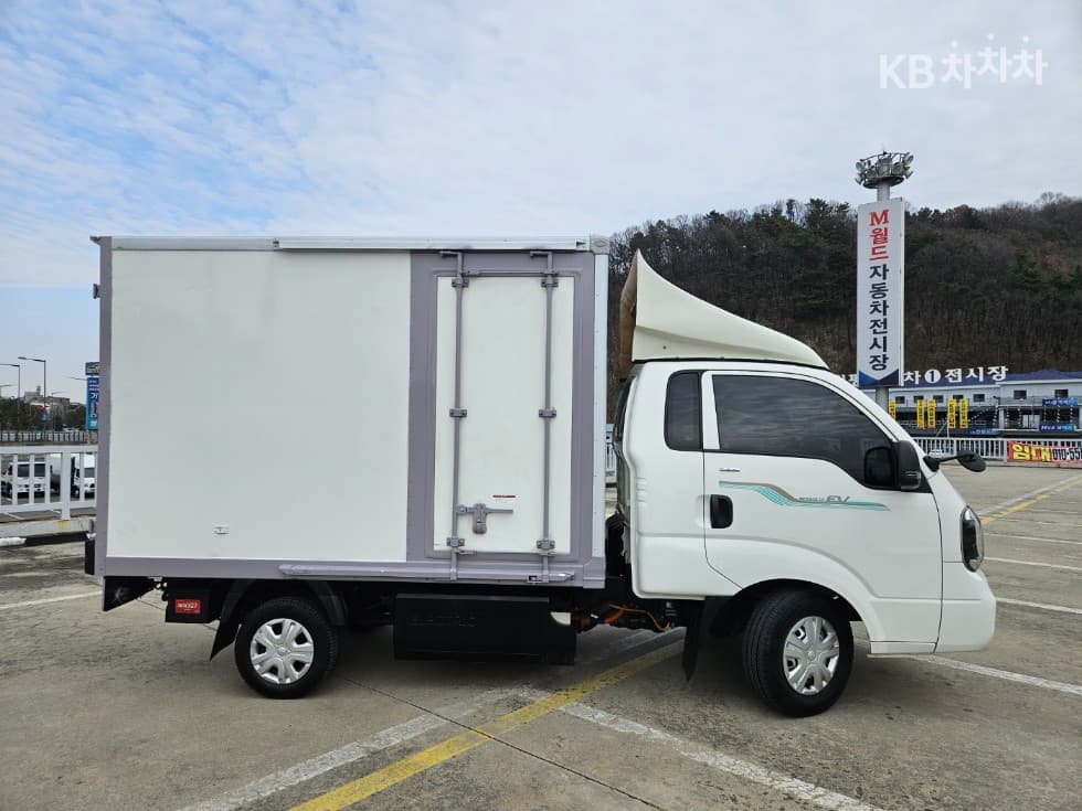 Киа The New (фейслифт) Бонго 3 (лек) EVBox Truck 1 тон Plus형 Королевска кабина Удължено междуосие Стандартен - 7