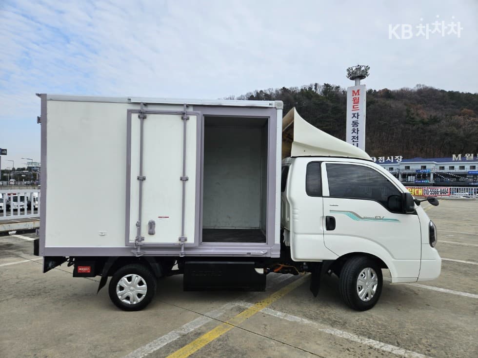 Киа The New (фейслифт) Бонго 3 (лек) EVBox Truck 1 тон Plus형 Королевска кабина Удължено междуосие Стандартен - 8