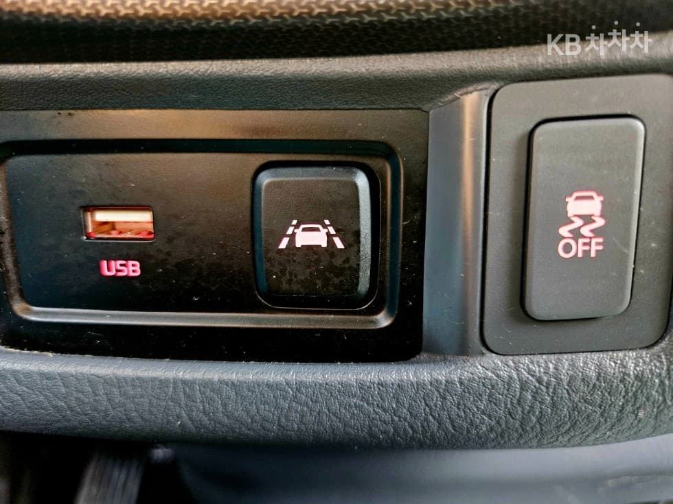 Киа The New (фейслифт) Бонго 3 (лек) EVBox Truck 1 тон Plus형 Королевска кабина Удължено междуосие Стандартен - 18