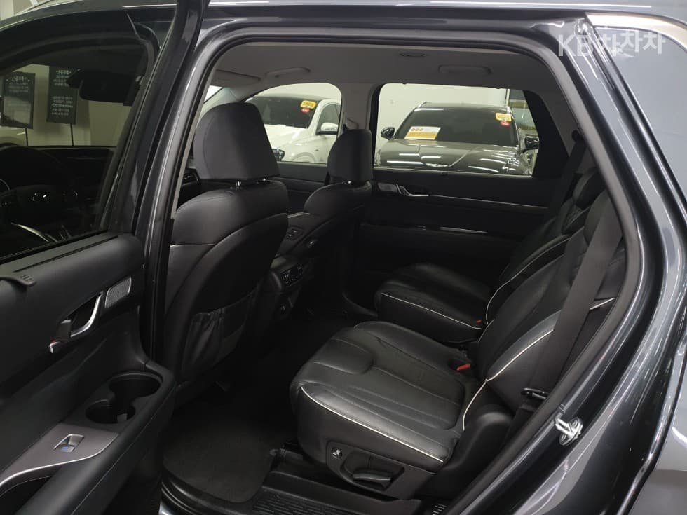 Hyundai Palisade2.2 Diesel 7-seater (Limousine) Prestige - 9