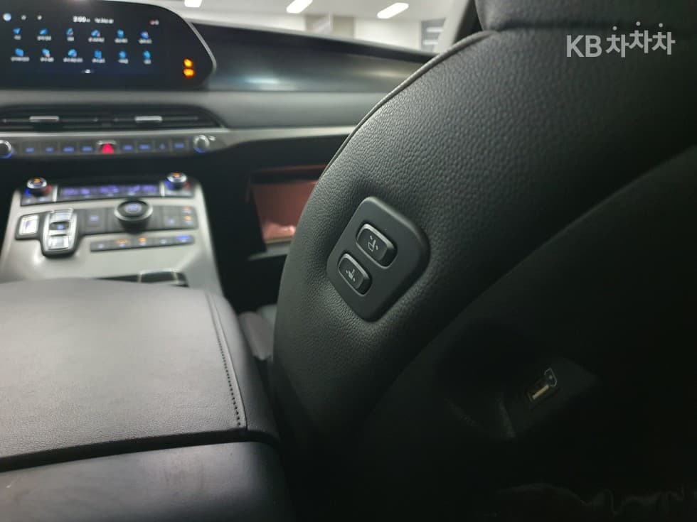 Hyundai Palisade2.2 Diesel 7-seater (Limousine) Prestige - 24