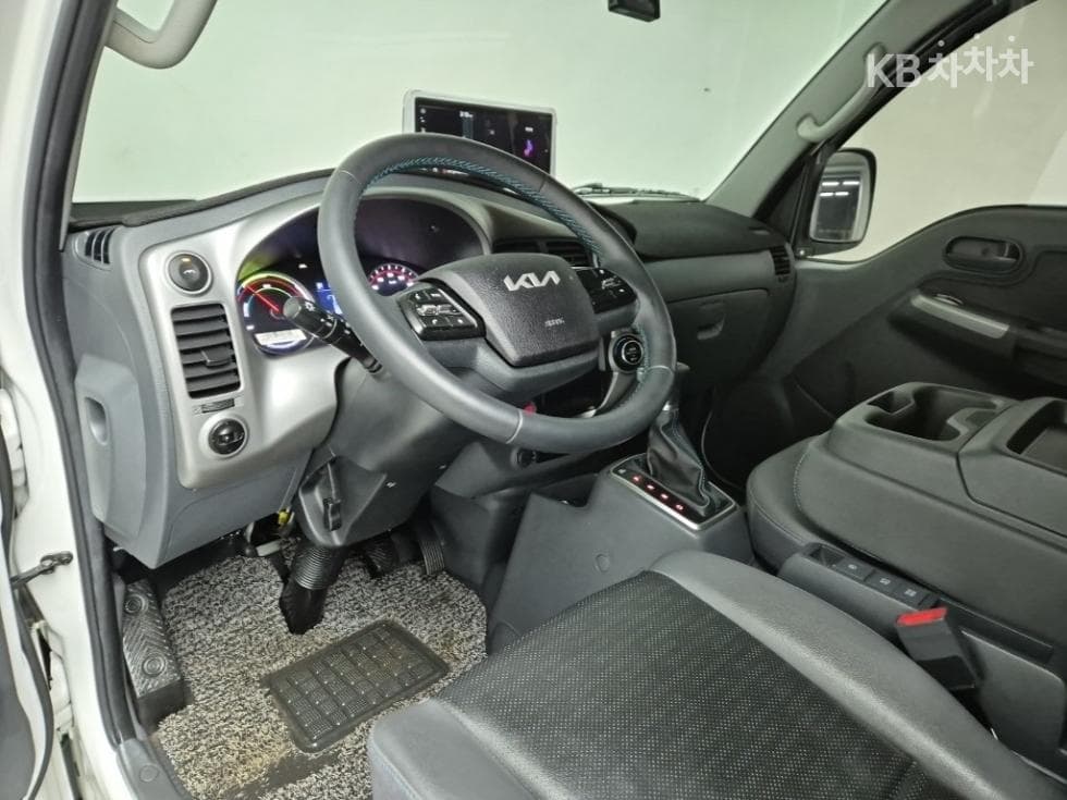 Киа The New (фейслифт) Бонго 3 (лек) EVBox Truck 1 тон Plus형 Королевска кабина Удължено междуосие Стандартен - 6
