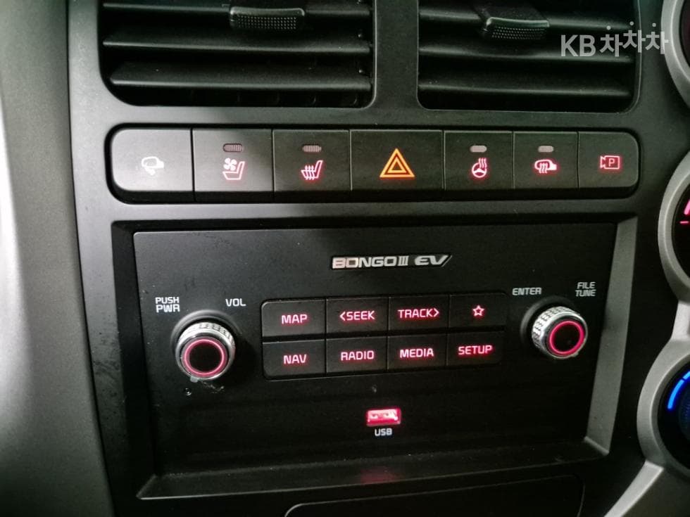 Киа The New (фейслифт) Бонго 3 (лек) EVBox Truck 1 тон Plus형 Королевска кабина Удължено междуосие Стандартен - 13