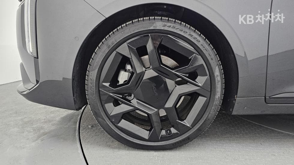 Kia The New (facelift) K83.5 Gasoline AWD 시그니쳐 블랙 - 5
